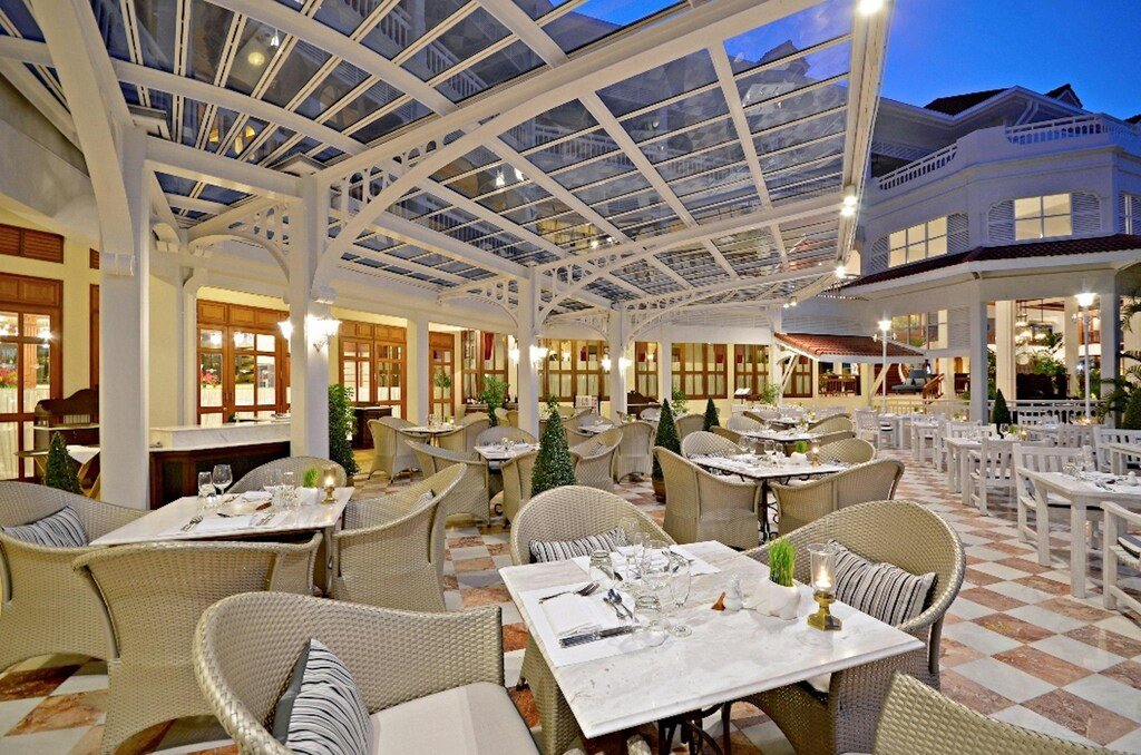 Centara Grand Beach Resort - restaurant