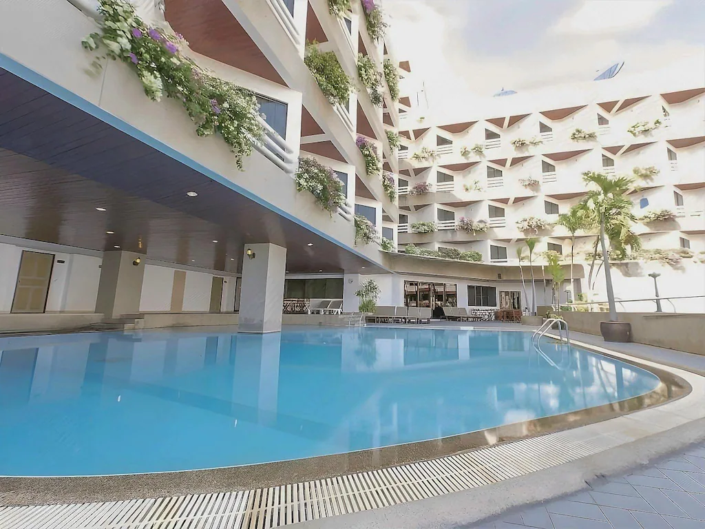 City Beach Resort — swimming pool