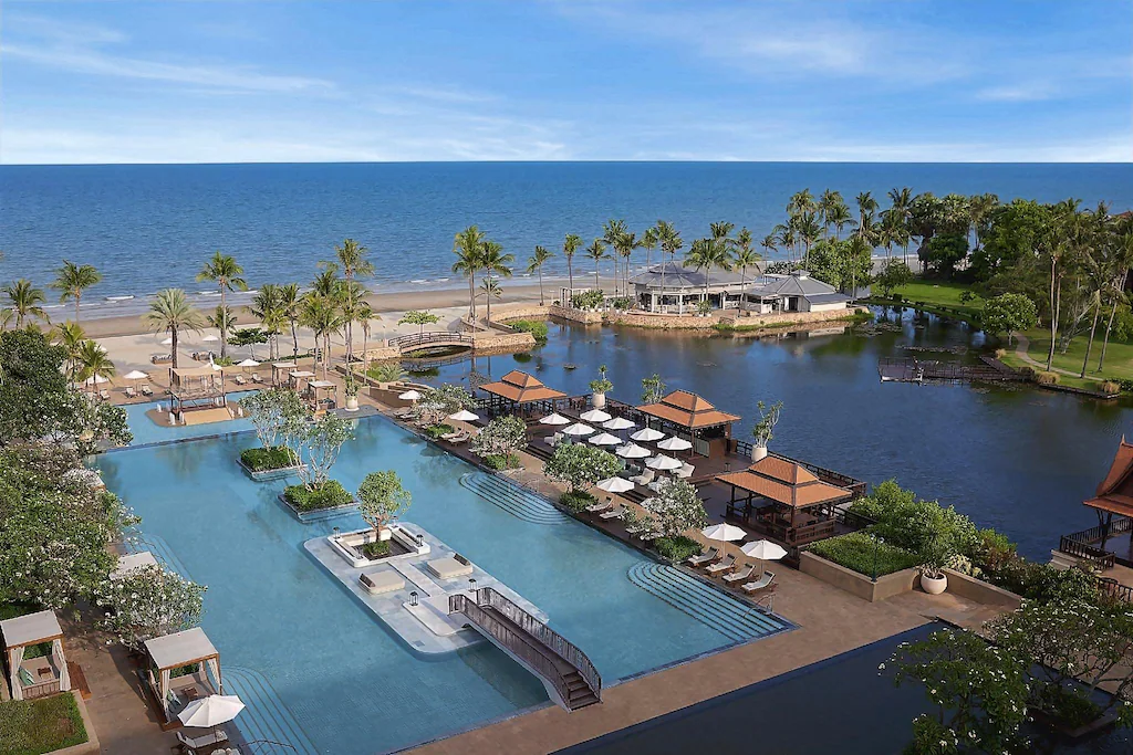 Dusit Thani Hua Hin exterior