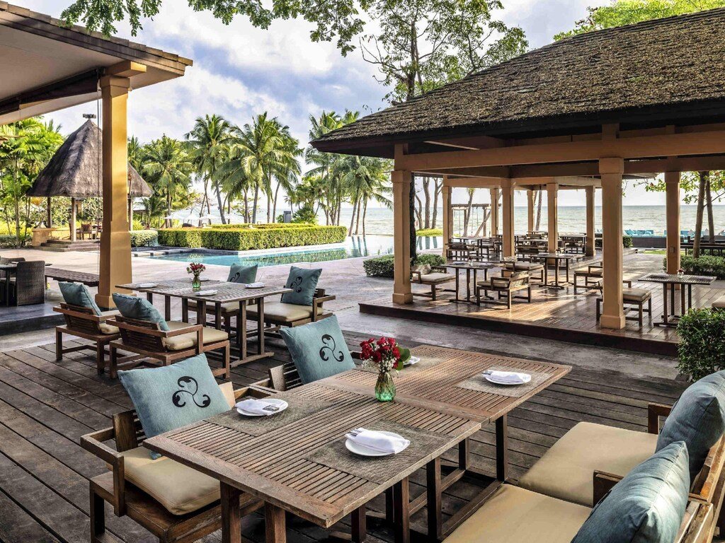 Mövenpick Asara - restaurant sea view