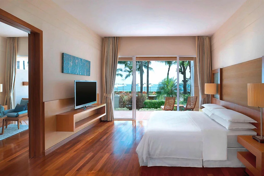 Sheraton Hua Hin - oceanfront suite